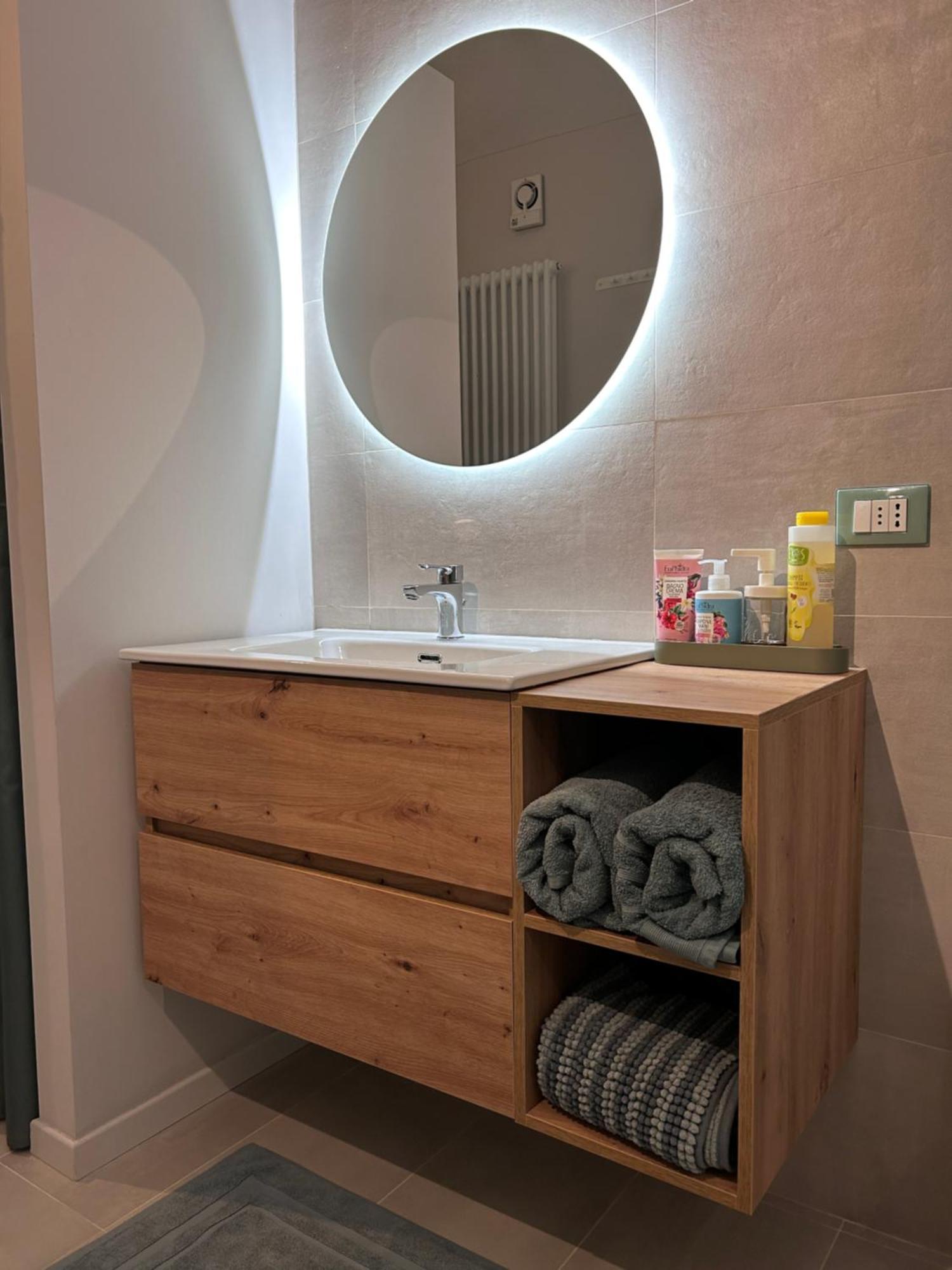 Casa Mafalda Trilocale In Centro Biella Ngoại thất bức ảnh