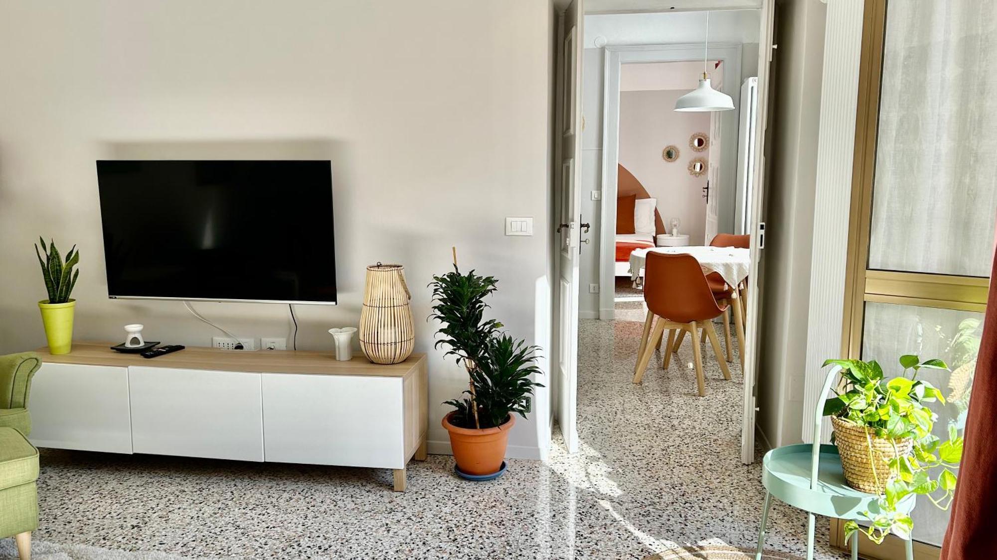Casa Mafalda Trilocale In Centro Biella Ngoại thất bức ảnh