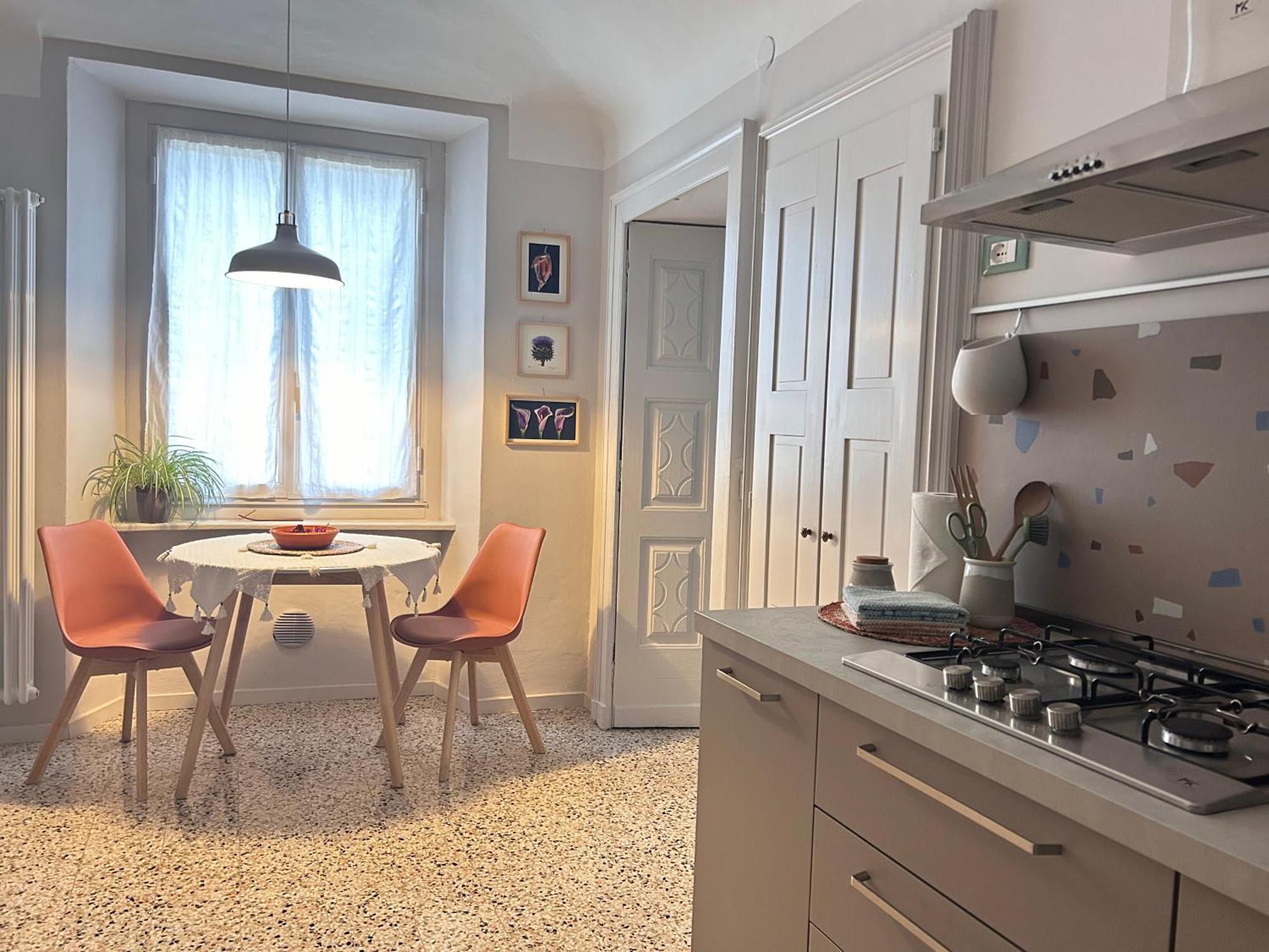 Casa Mafalda Trilocale In Centro Biella Ngoại thất bức ảnh